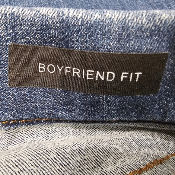 Judy Blue Mid Rise Ripped Pull On Boyfriend Jean - Picture 10 of 12